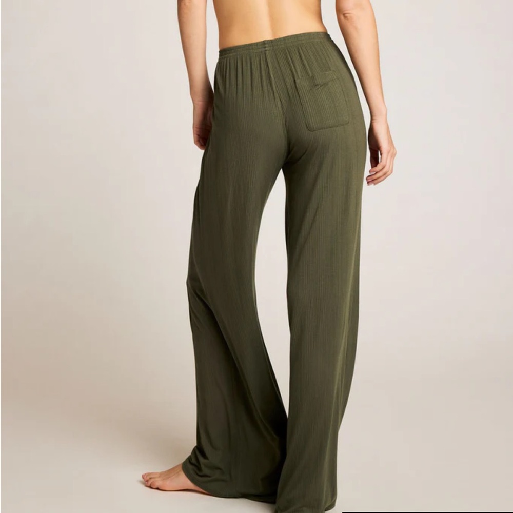 NWT Negative Track Pants Miss